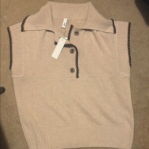 glam Beige Knit Sleeveless Polo Vest with Dark Trim